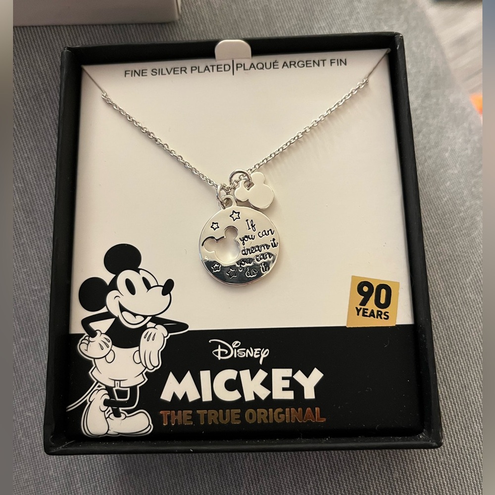 NWT Disney Mickey special edition silver necklace
